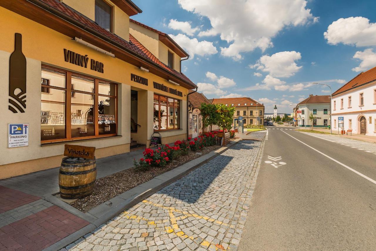 Penzion & Vinny Bar Regio Kyjov  Exterior photo